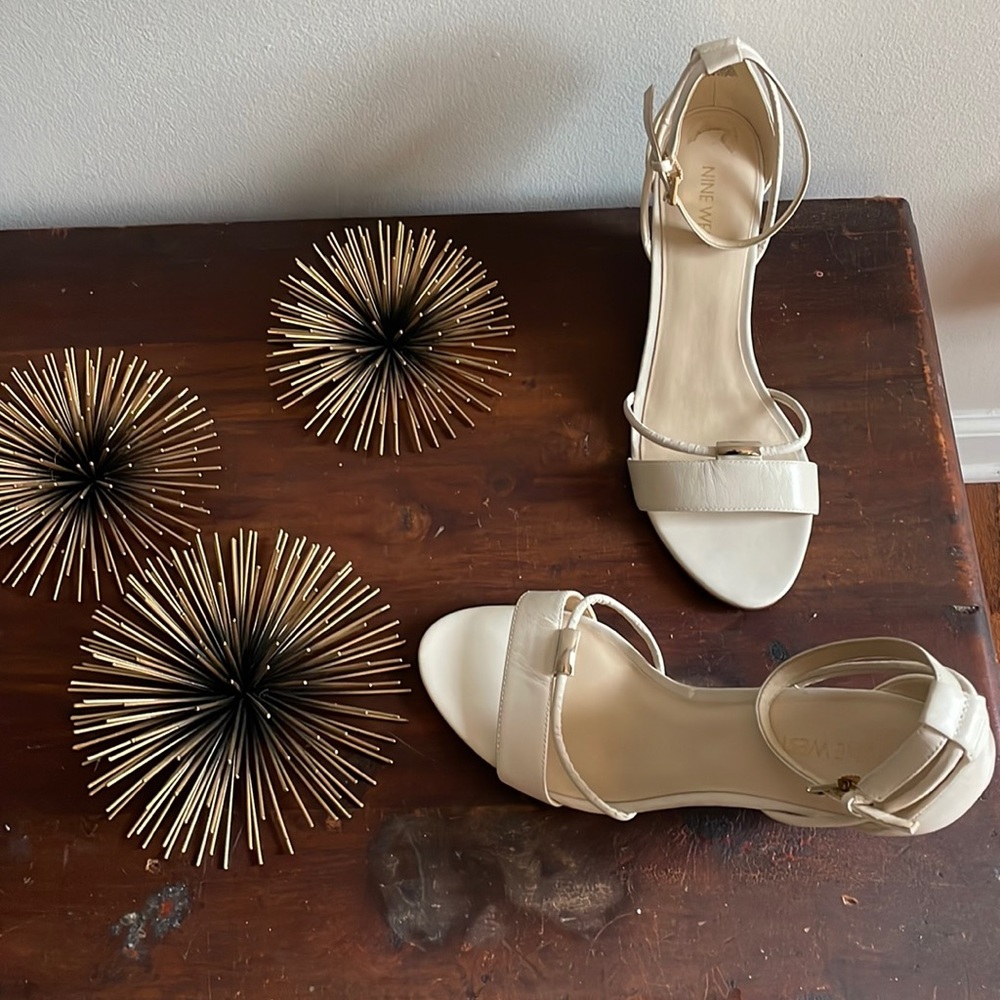 Nine West women’s ivory wedge 3 inch heels- size 9 1/2M.